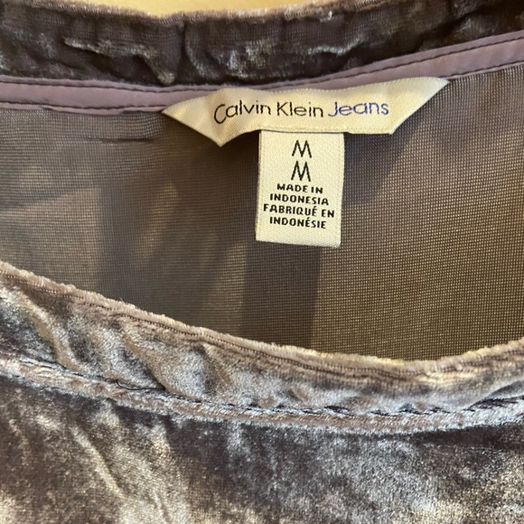 Calvin Klein CK Crushed Velvet Short Sleeve Top - Picture 2 of 4